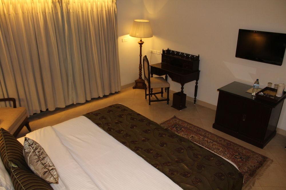 Club Mahindra Acacia Palms Hotel Colva Exterior photo
