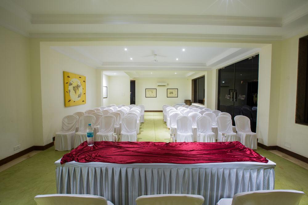 Club Mahindra Acacia Palms Hotel Colva Exterior photo
