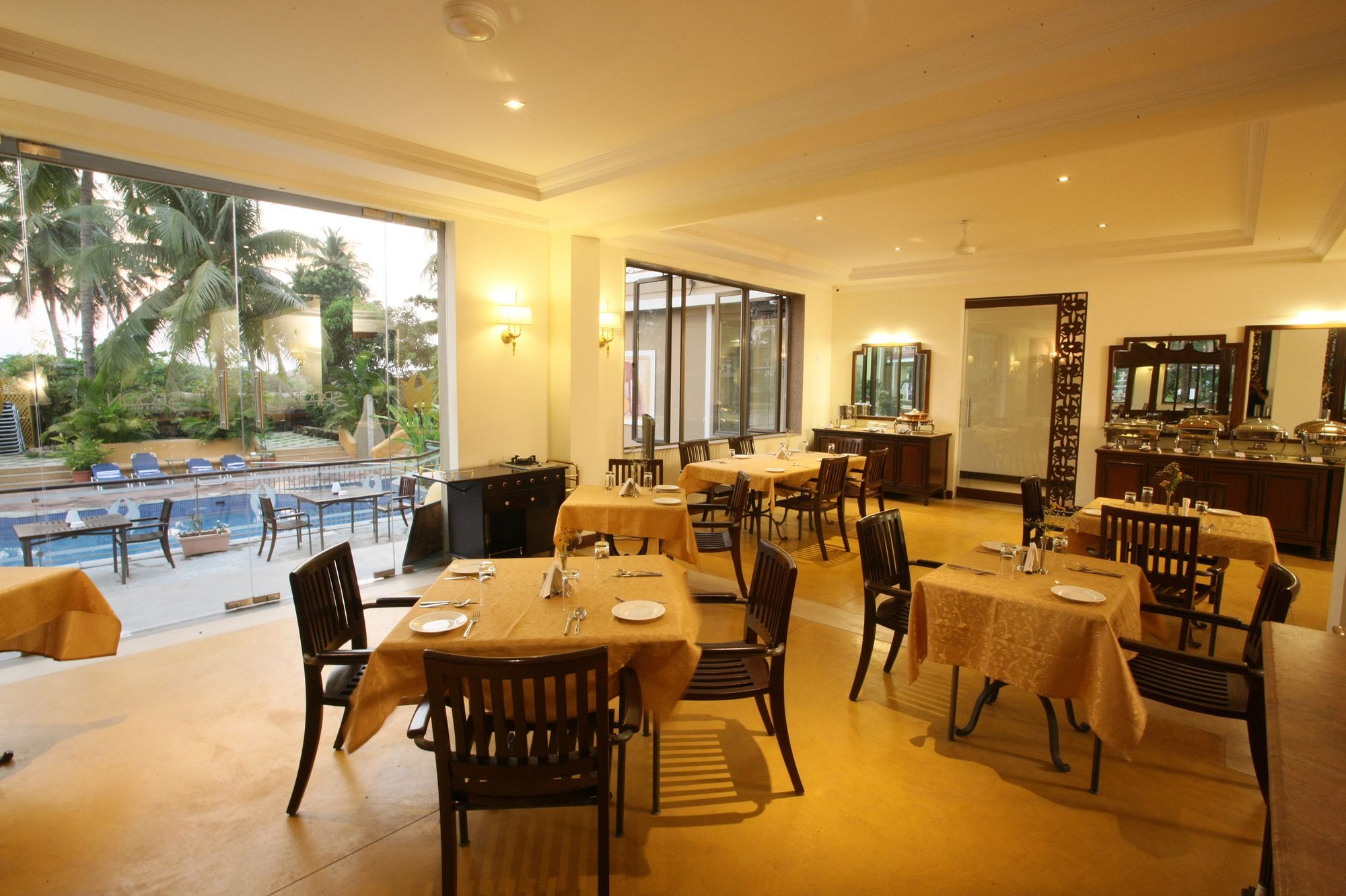 Club Mahindra Acacia Palms Hotel Colva Exterior photo